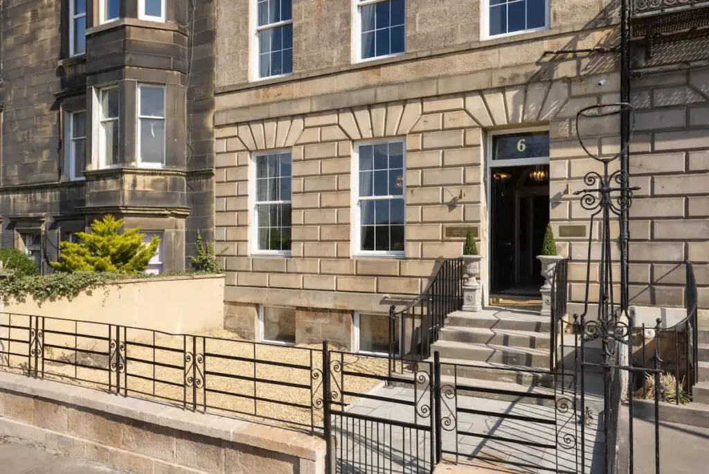 e0aca4d8 8d91 49 4dsdT.jpg